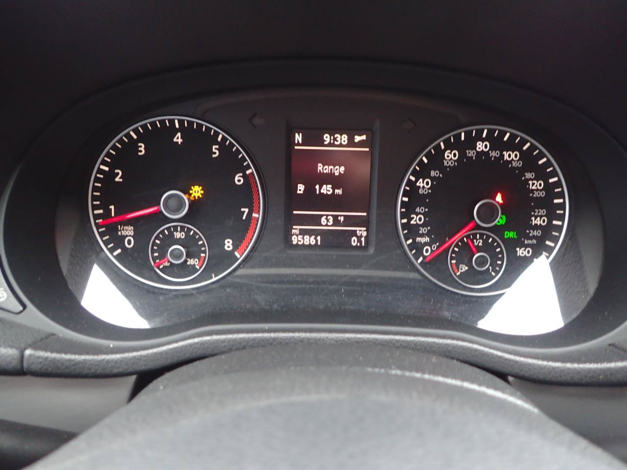 Used 2015 Volkswagen Passat 1.8T SE FWD image 18