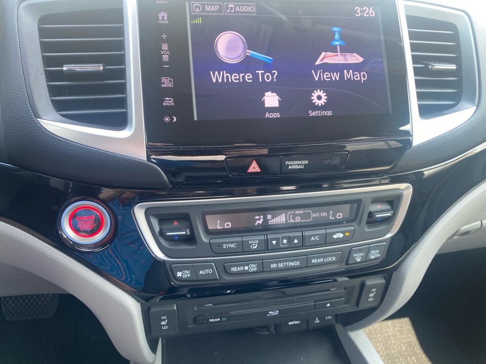 Used 2017 Honda Pilot Touring image 21