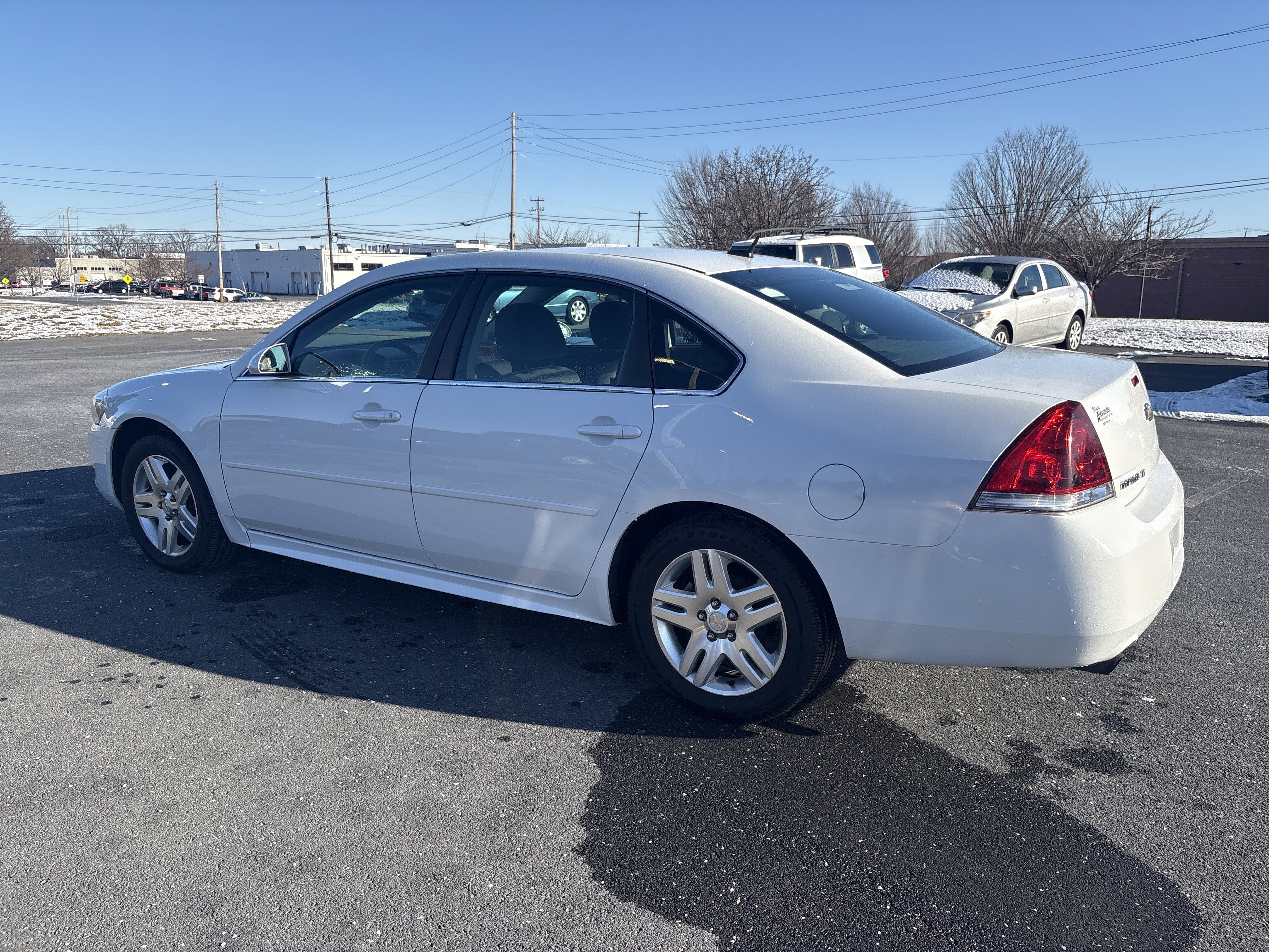 Used 2015 Chevrolet Impala LT w/ LT Sunroof Package image 4