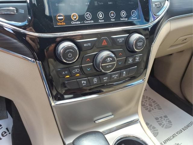 Used 2021 Jeep Grand Cherokee Limited AWD/4WD image 23