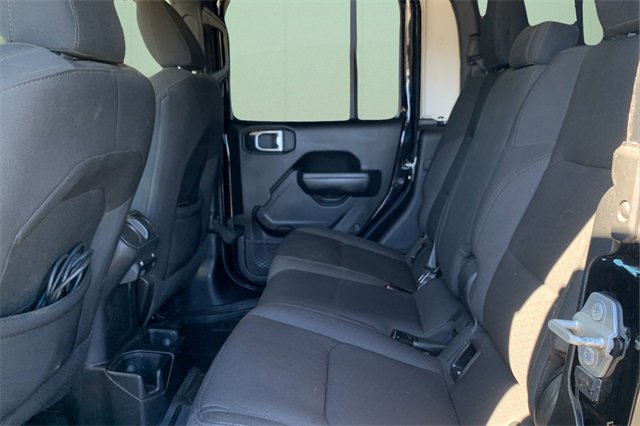 Certified 2022 Jeep Gladiator Willys image 20