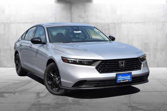 New 2025 Honda Accord SE image 2