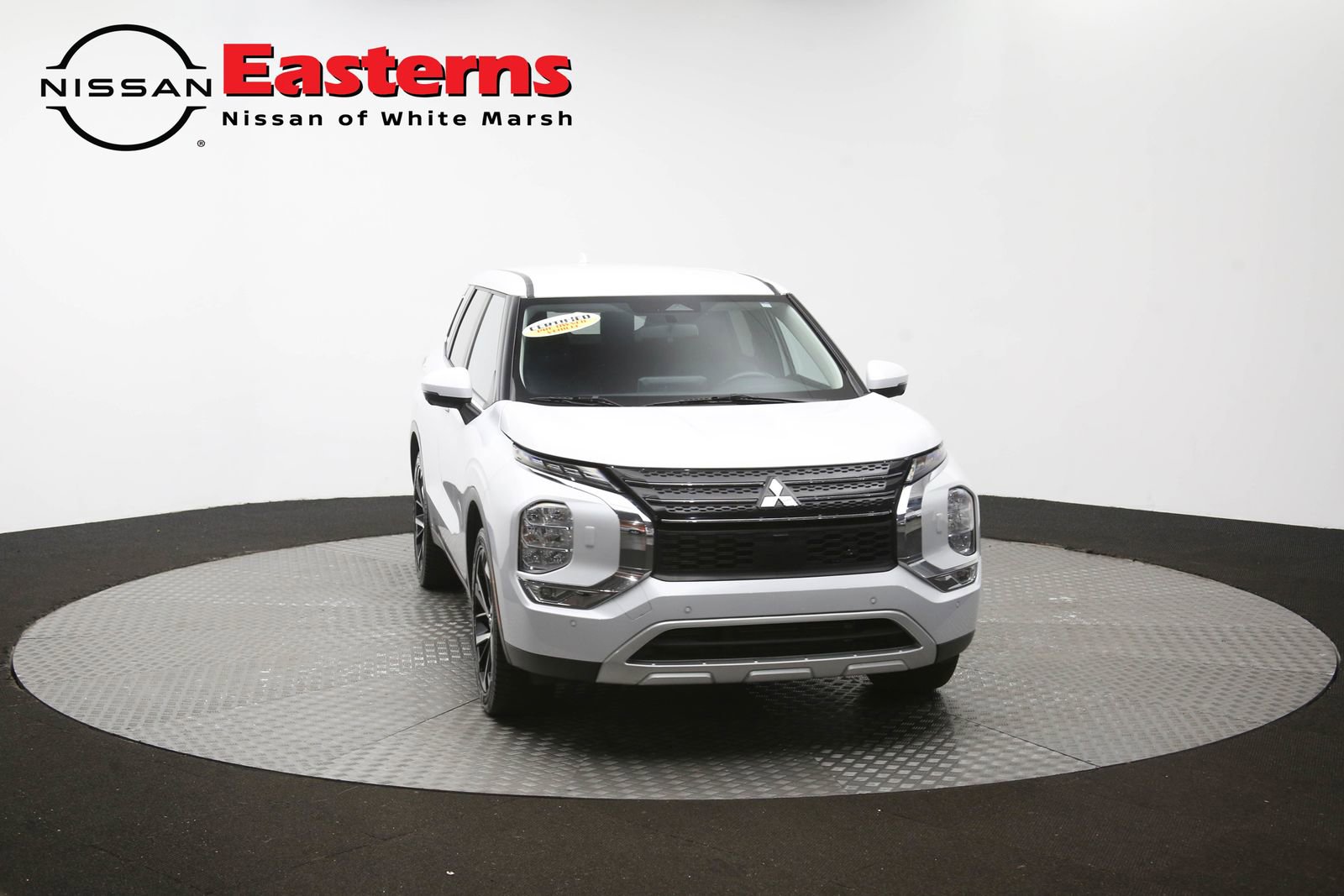 Used 2024 Mitsubishi Outlander AWD image 52