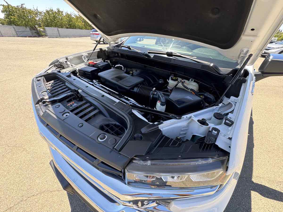 Used 2020 Chevrolet Silverado 1500 LT w/ Bed Protection Package AWD/4WD image 40