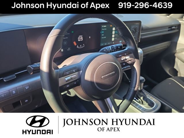 Certified 2025 Hyundai Kona SEL image 25