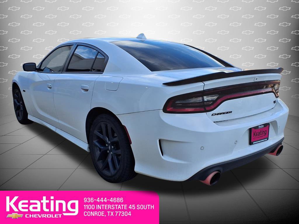 Used 2023 Dodge Charger R/T w/ Blacktop Package RWD image 2