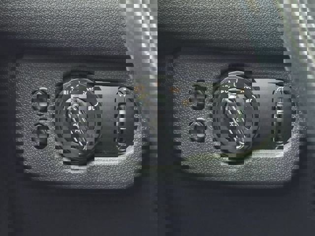 Used 2017 MINI Cooper Clubman ALL4 image 19