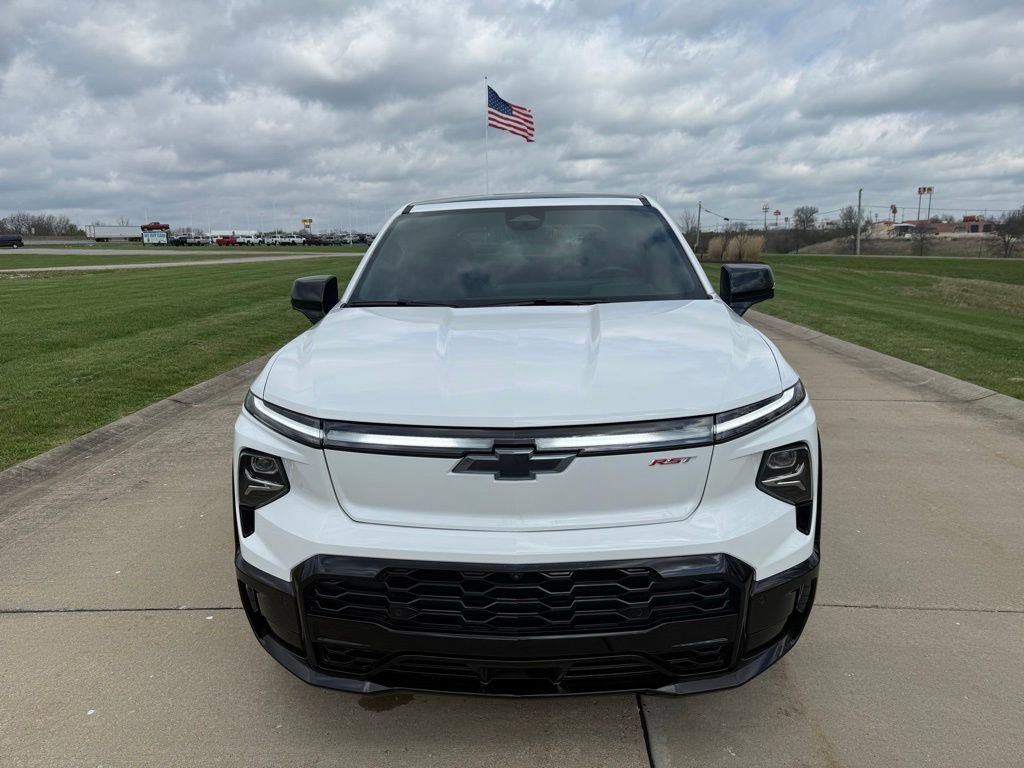 Used 2024 Chevrolet Silverado EV RST image 12