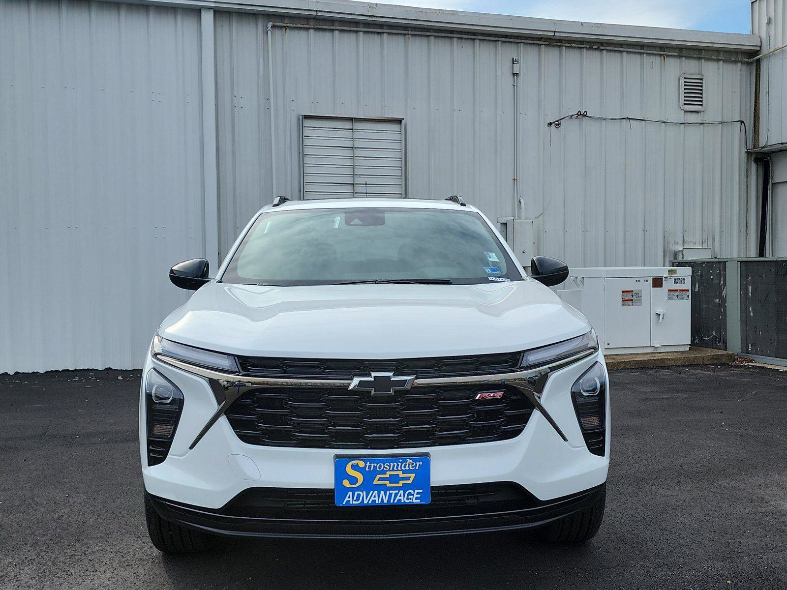 New 2026 Chevrolet Trax RS w/ Sunroof Package image 8