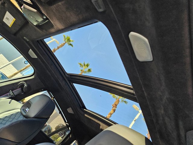 Used 2025 BMW X6 M Competition w/ Executive Package image 15