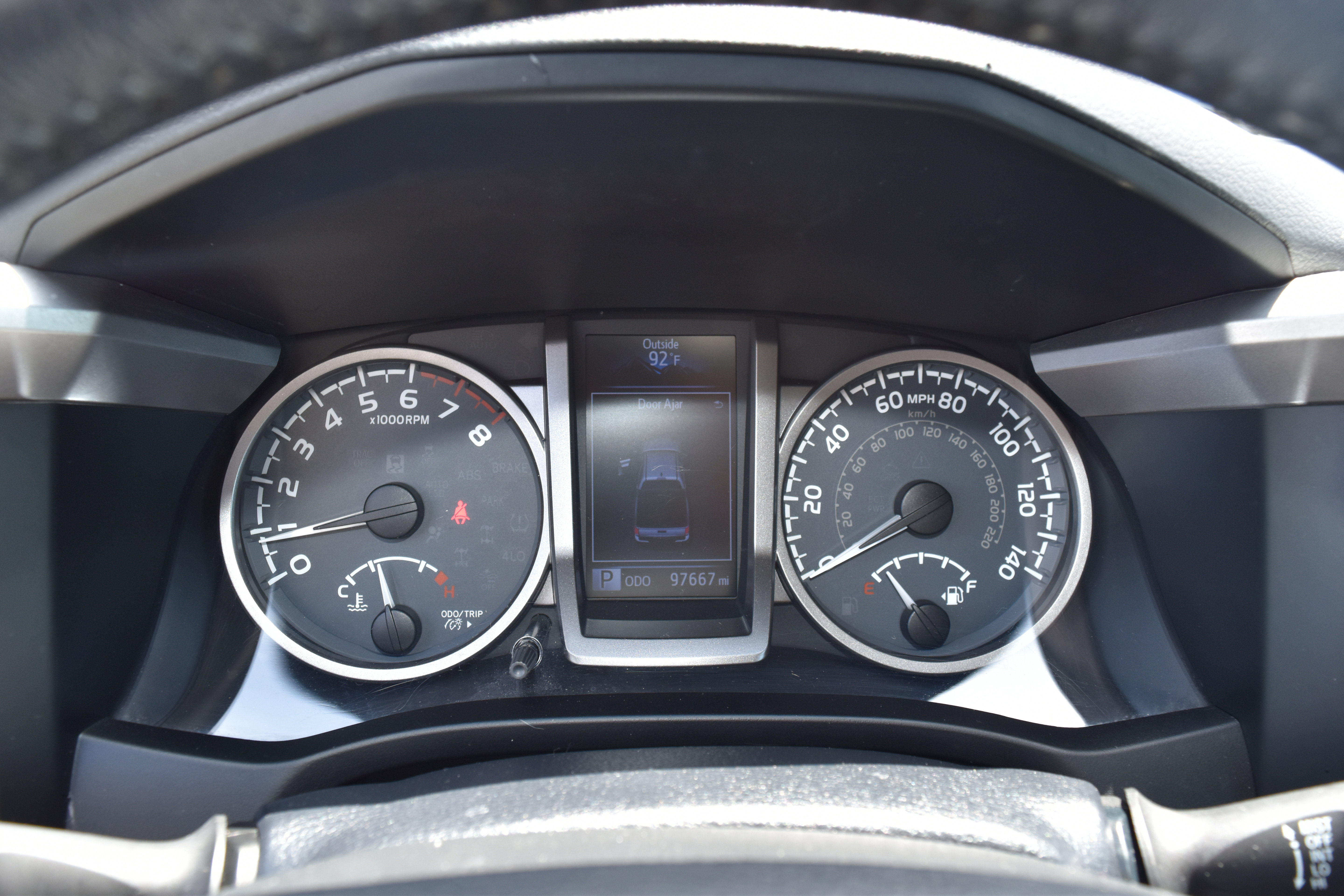 Used 2018 Toyota Tacoma SR5 RWD image 25