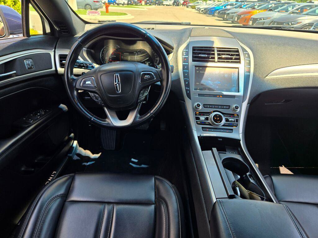 Used 2019 Lincoln MKZ Premiere FWD image 16