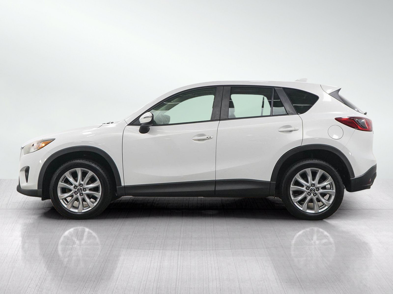 Used 2015 MAZDA CX-5 Grand Touring AWD/4WD image 2