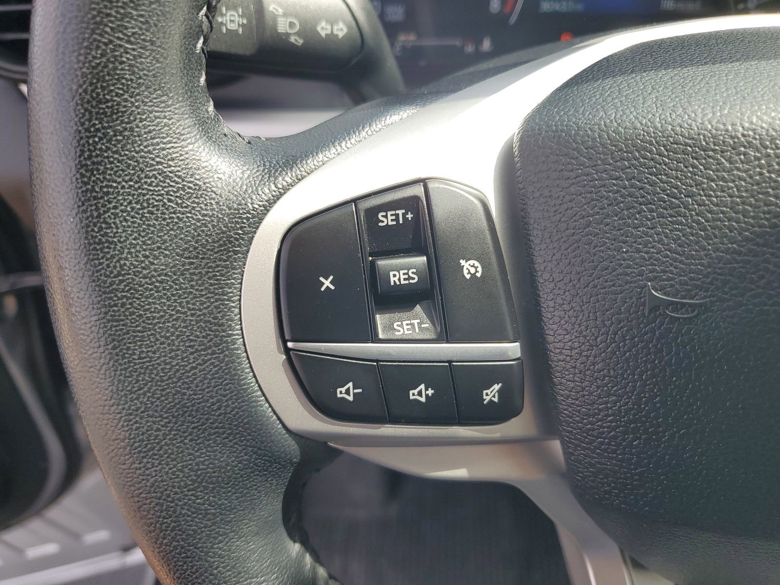 Certified 2023 Ford Explorer XLT image 22