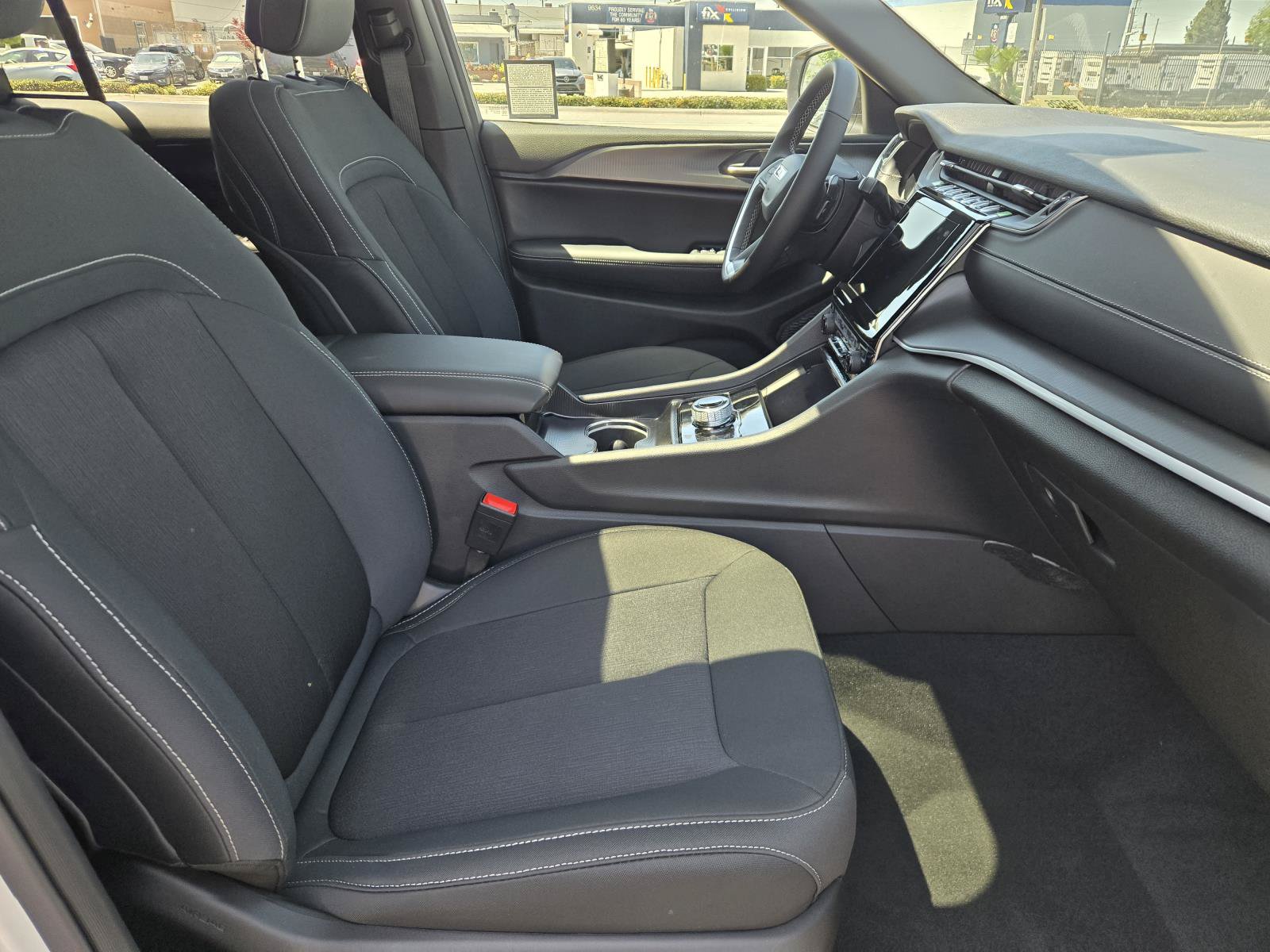 New 2026 Jeep Grand Cherokee Laredo X RWD image 31