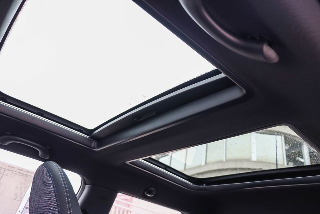 New 2026 MINI Cooper 2-Door Hardtop image 26