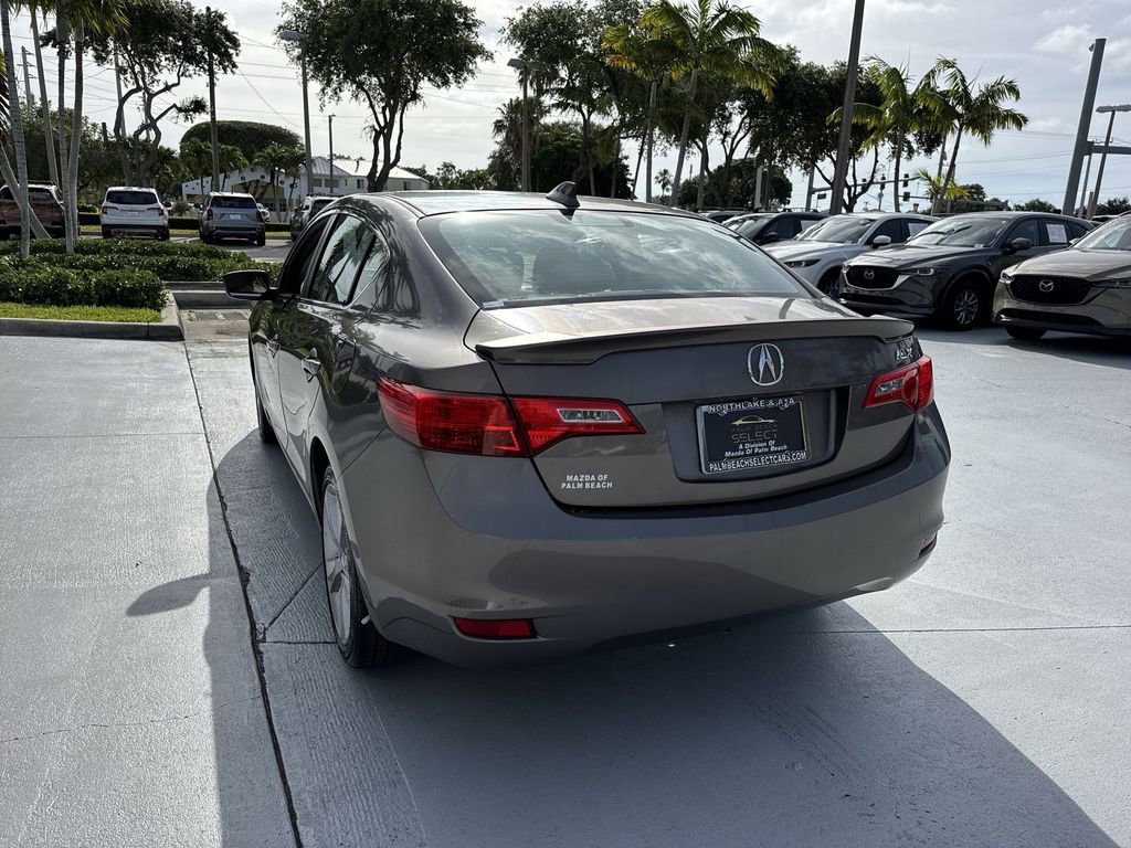 Used 2015 Acura ILX w/ Technology Package FWD image 13