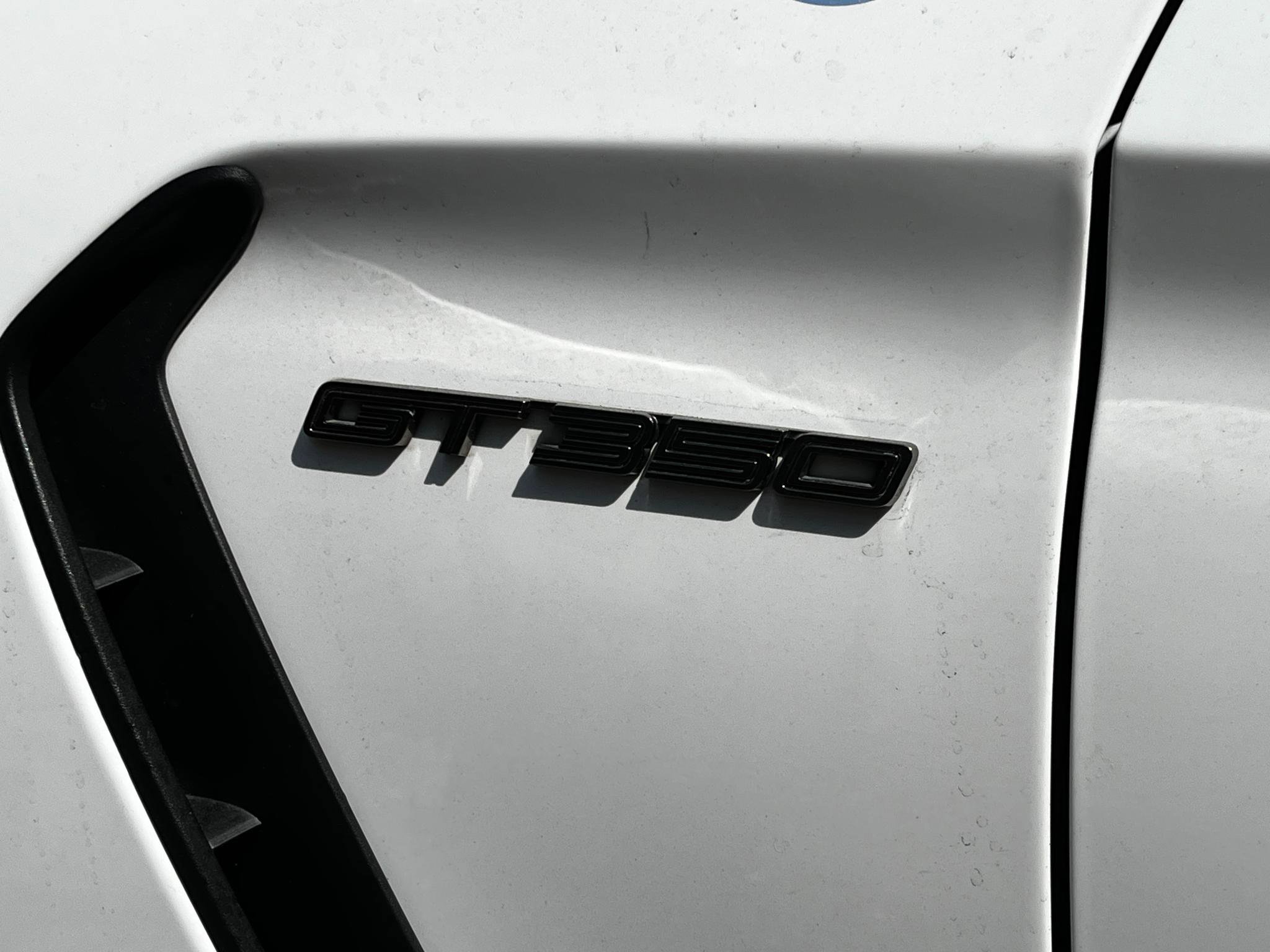 Used 2016 Ford Mustang Shelby GT350 w/ Technology Package image 6