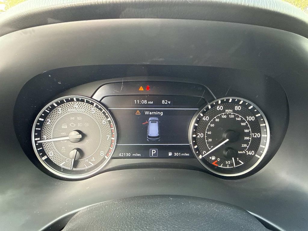 Certified 2021 Nissan Armada SV RWD image 30