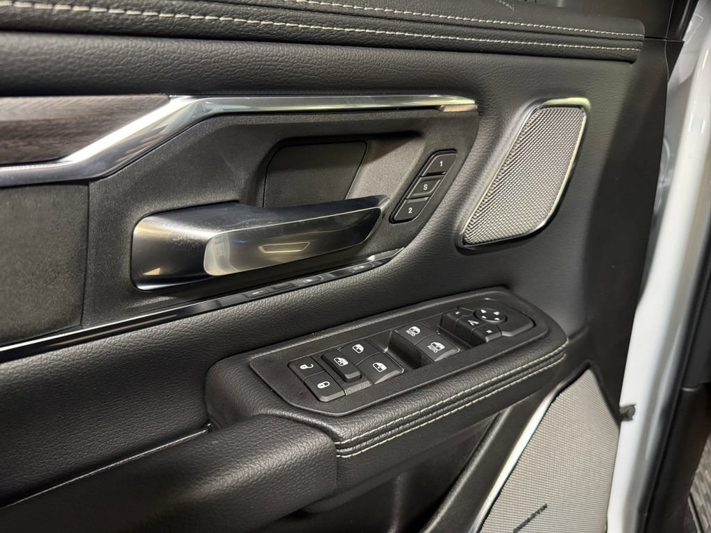 New 2026 RAM 1500 Laramie w/ Night Edition AWD/4WD image 14