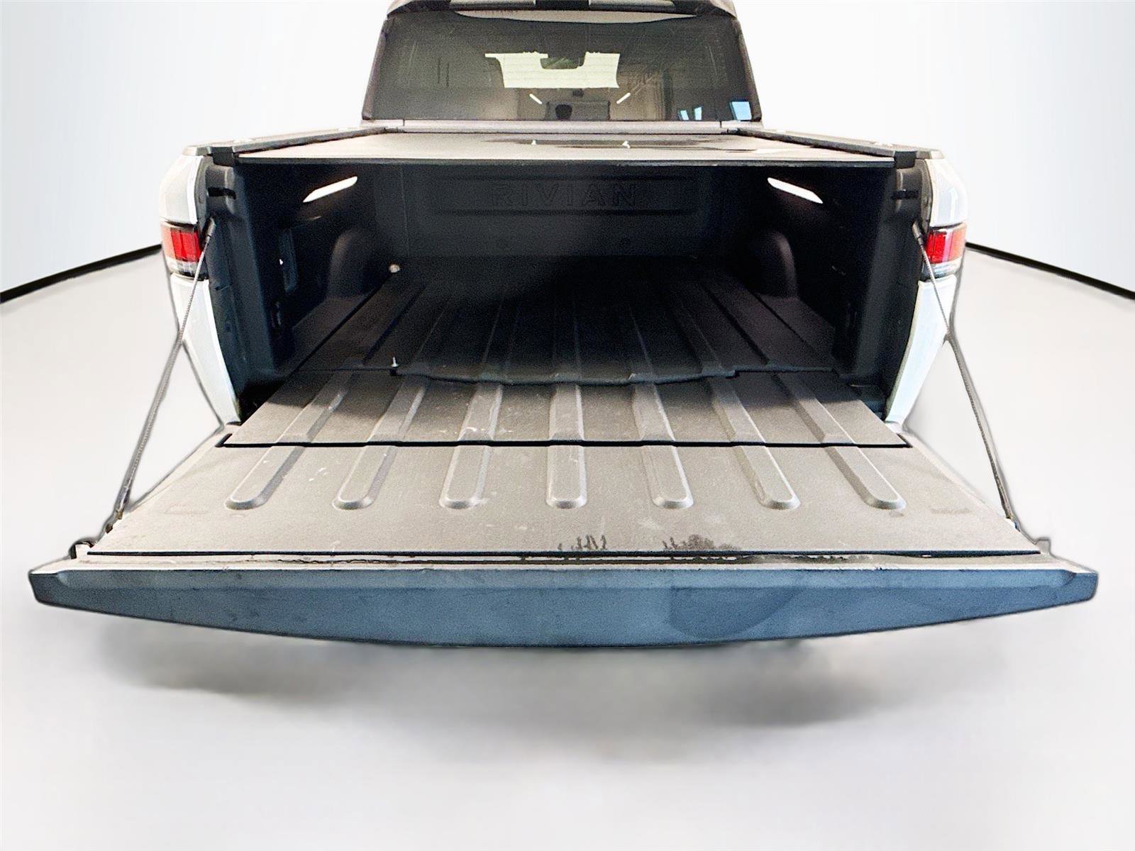 Used 2022 Rivian R1T Launch Edition image 17