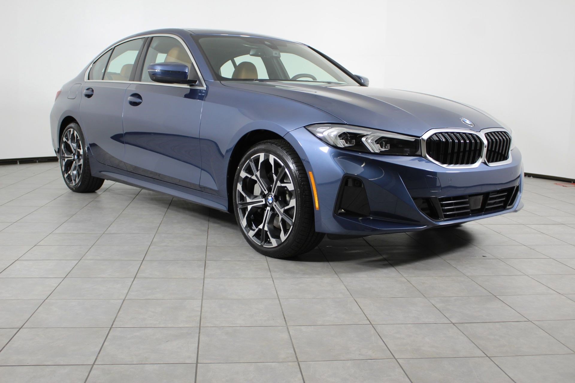 New 2026 BMW 330i Sedan w/ Premium Package RWD image 7
