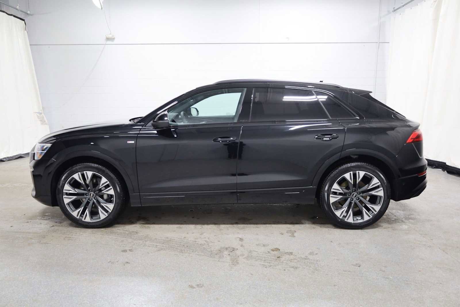 New 2026 Audi Q8 Premium Plus image 2