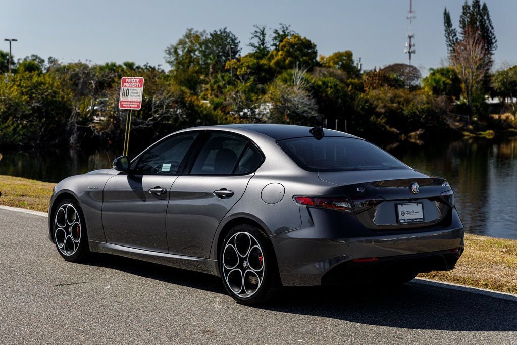 New 2026 Alfa Romeo Giulia w/ Driving Assist Package RWD image 5