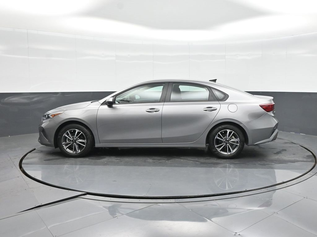 Used 2023 Kia Forte LXS w/ LXS Technology Package image 17