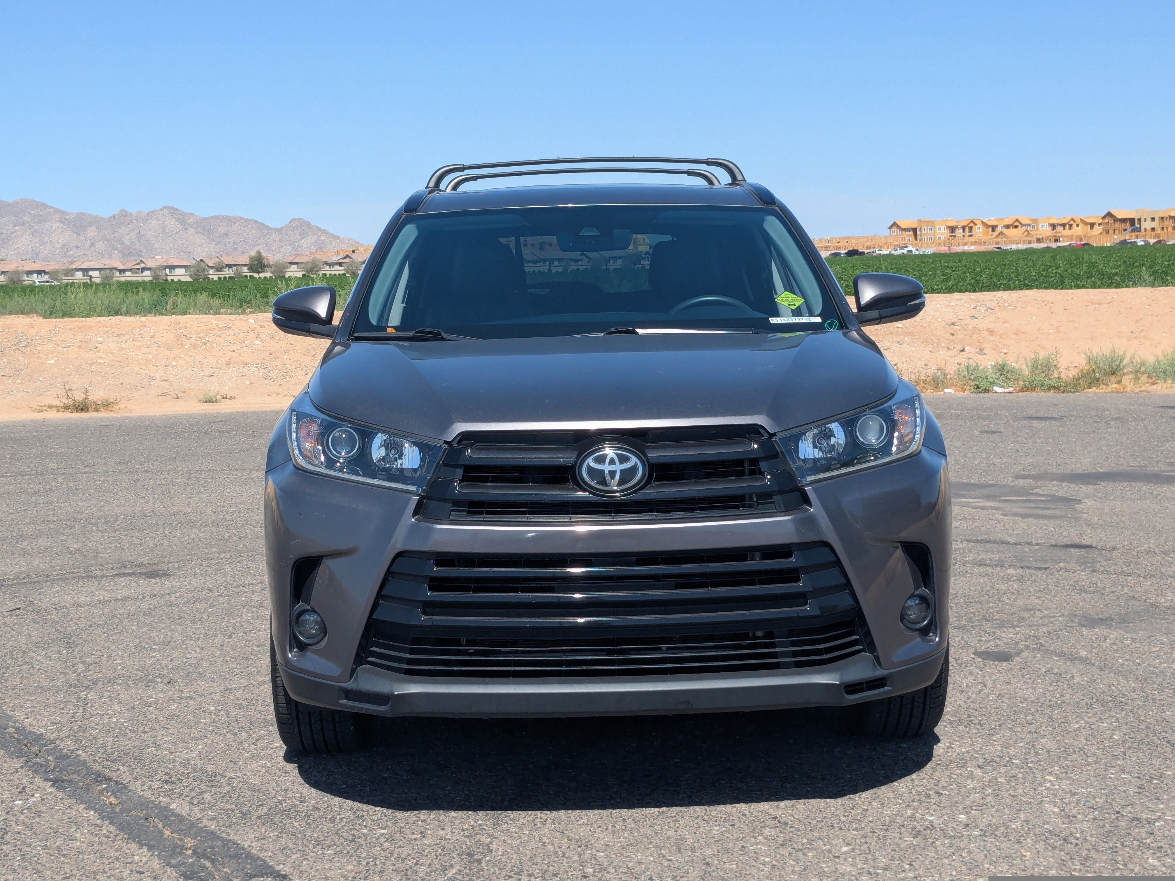 Used 2019 Toyota Highlander SE FWD image 8