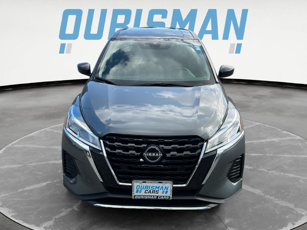 Used 2025 Nissan Kicks Play S FWD image 9