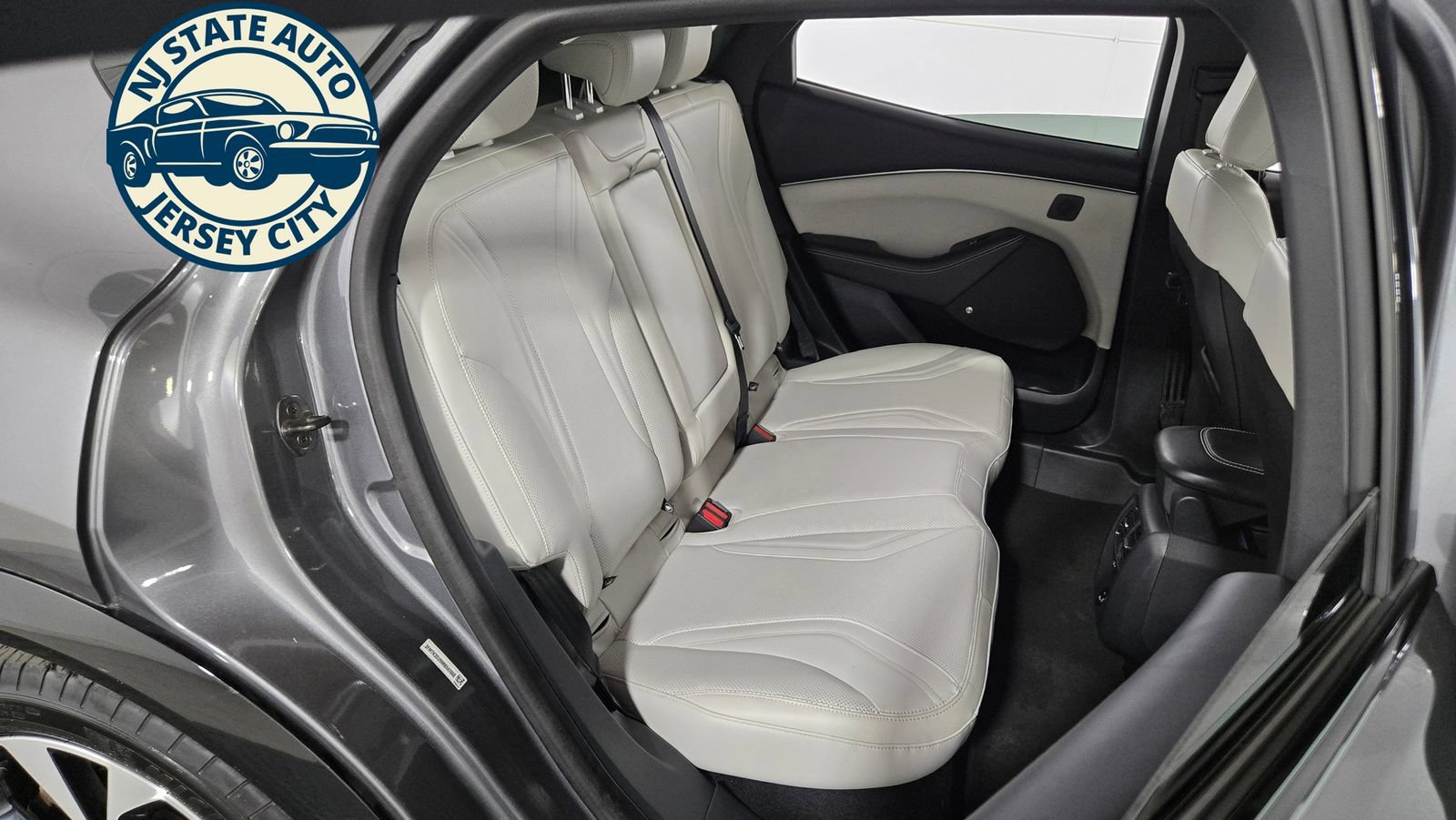 Used 2021 Ford Mustang Mach-E Premium AWD/4WD image 5