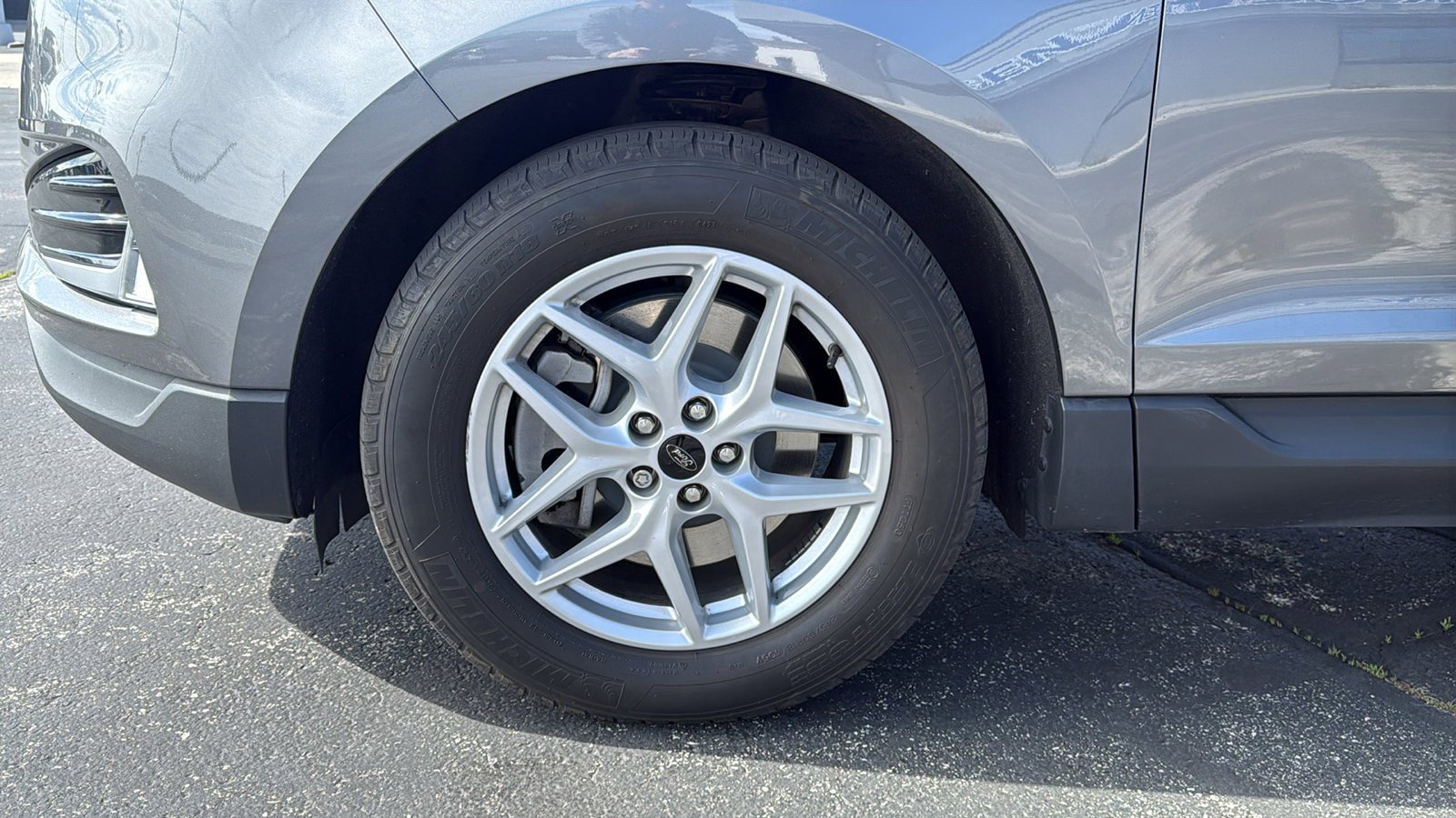 Used 2023 Ford Edge SEL w/ Convenience Package AWD/4WD image 5