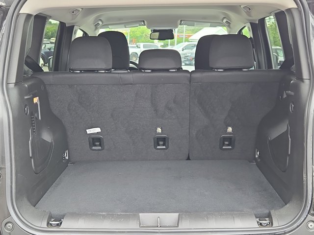 Used 2023 Jeep Renegade Trailhawk AWD/4WD image 46