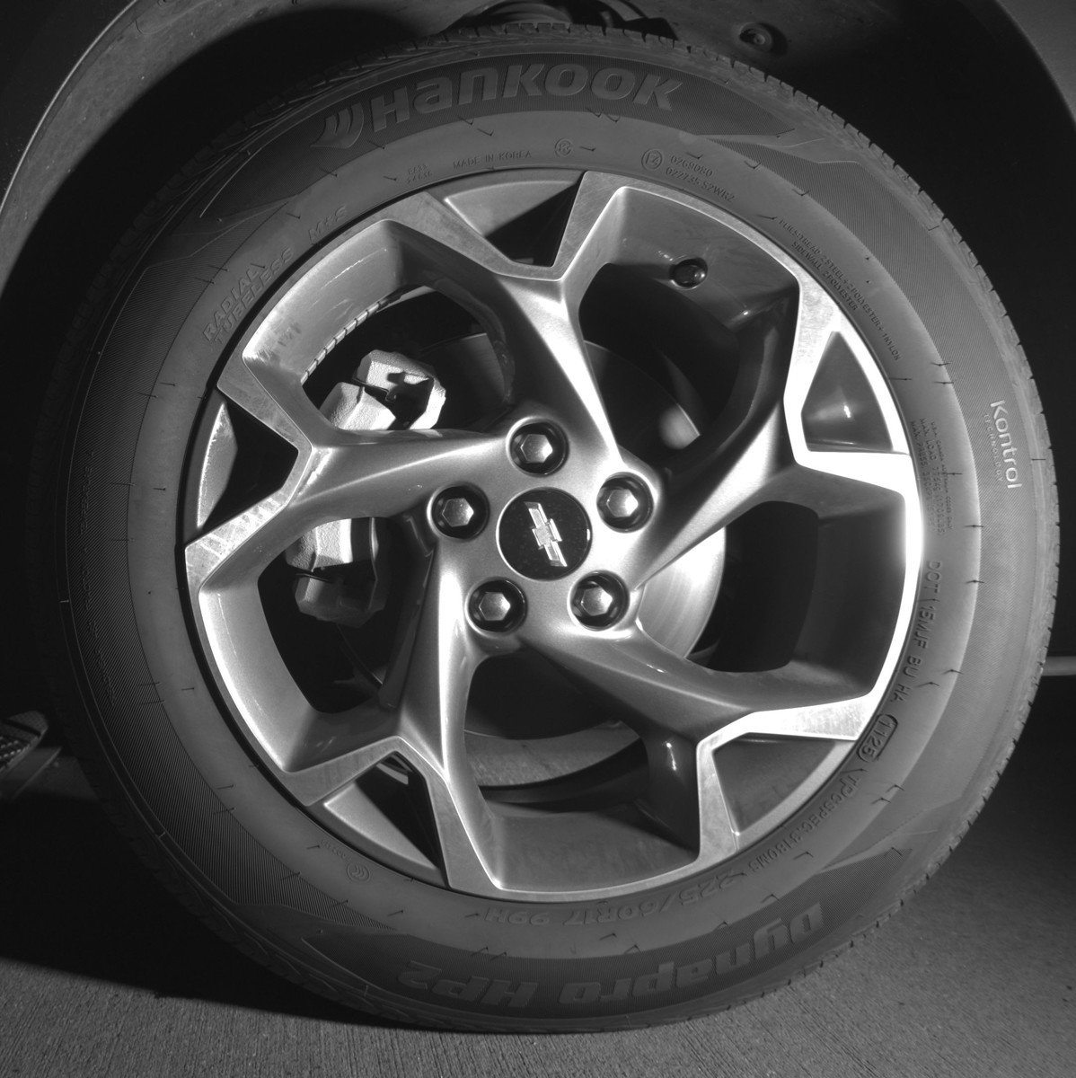 Used 2025 Chevrolet Trax LT FWD image 12