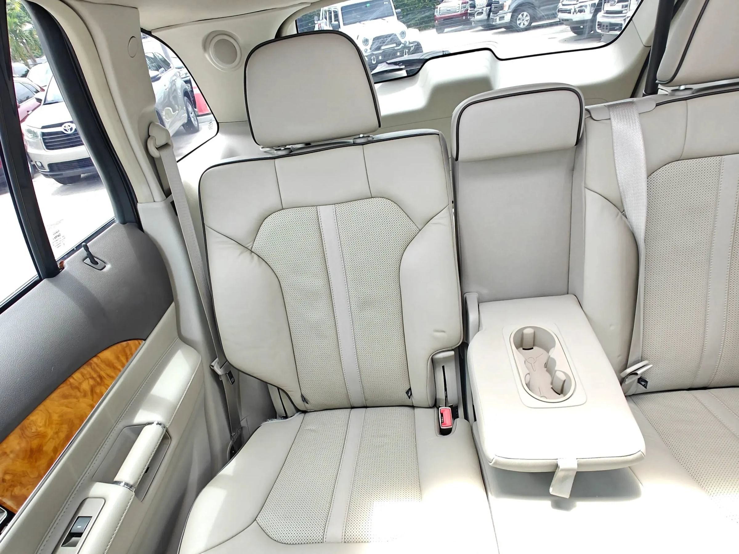Used 2013 Lincoln MKX FWD image 26