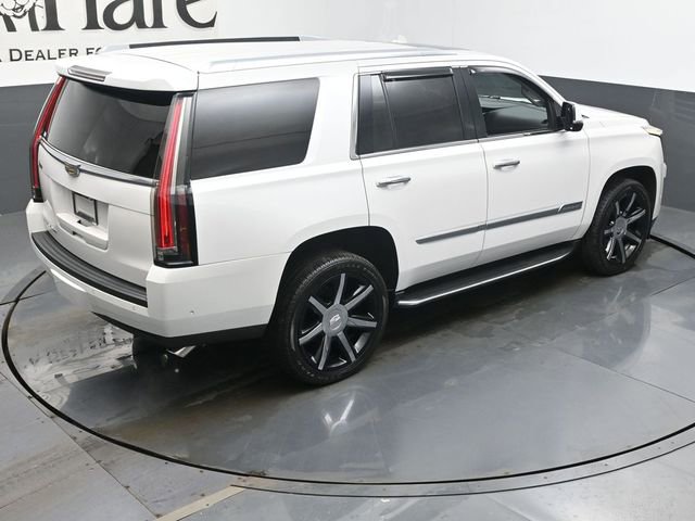 Used 2017 Cadillac Escalade Premium Luxury image 41