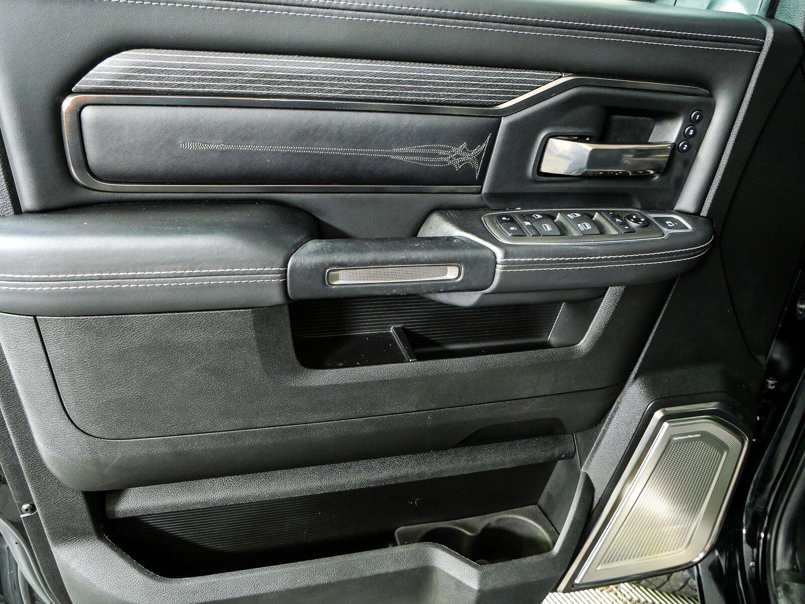 Used 2021 RAM 3500 Limited AWD/4WD image 6