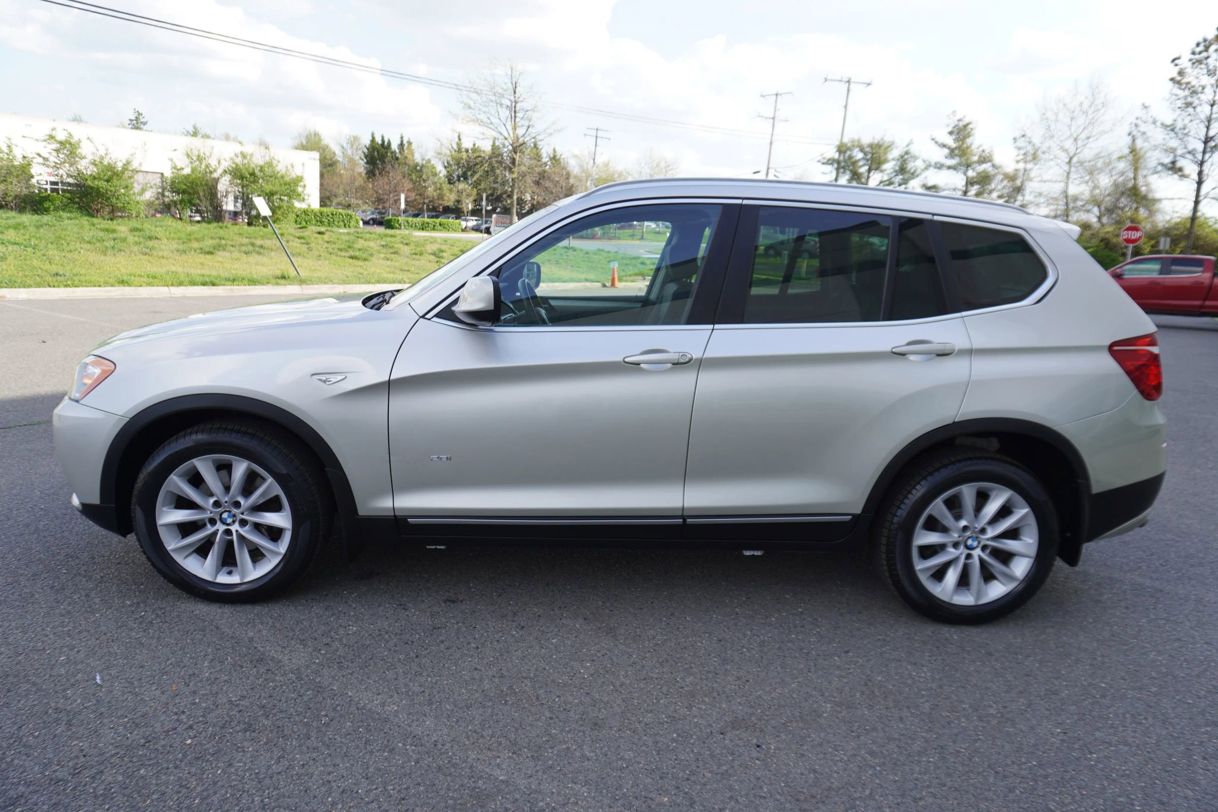 Used 2011 BMW X3 xDrive28i AWD/4WD image 4