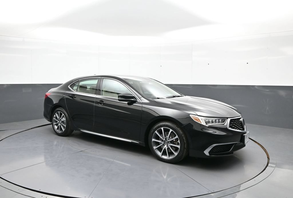 Used 2018 Acura TLX w/ Technology Package FWD image 4