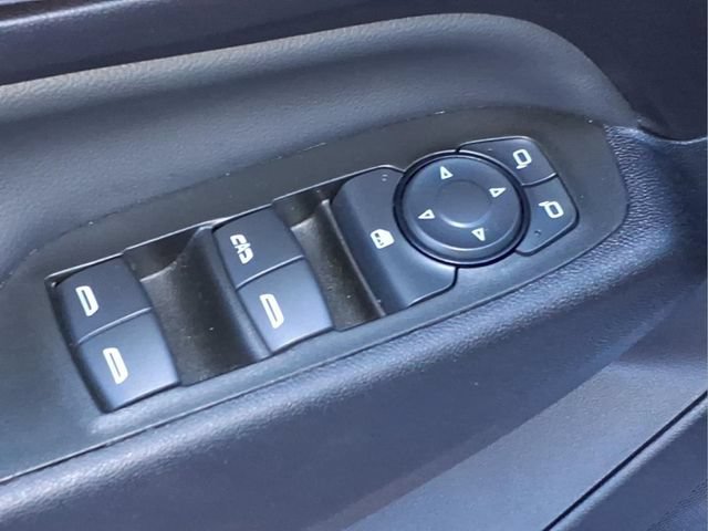 Used 2024 Chevrolet Equinox LT FWD image 16