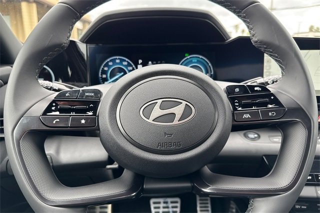 New 2025 Hyundai Elantra SEL image 23