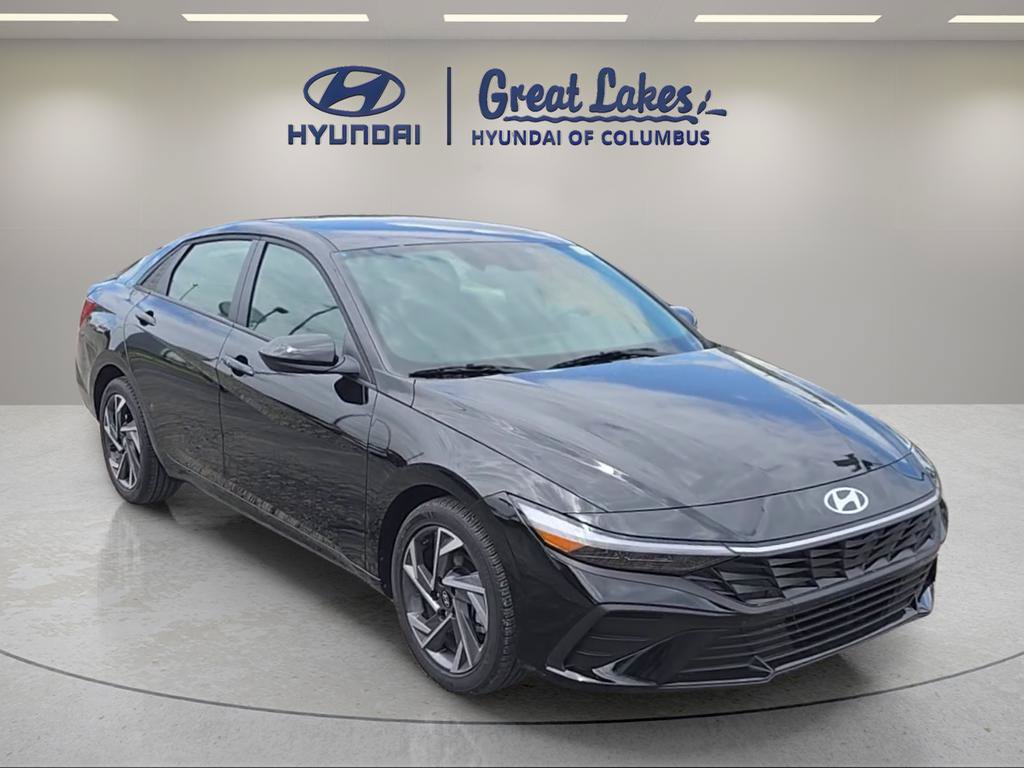 Certified 2025 Hyundai Elantra Sport FWD image 7