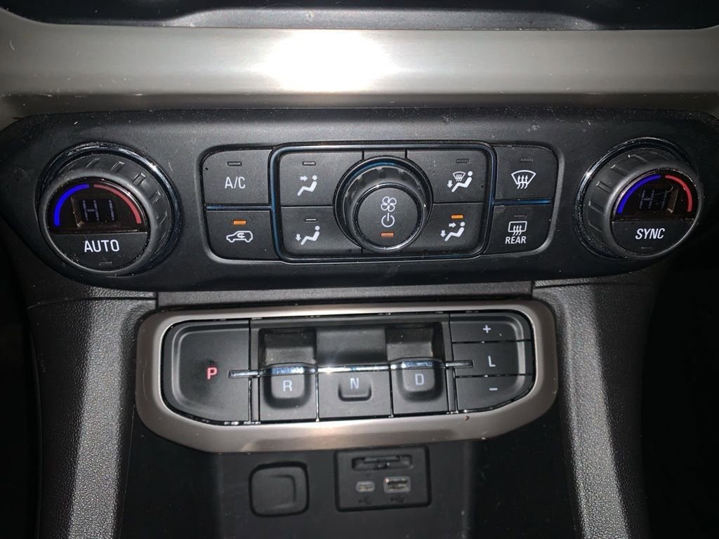 Used 2022 GMC Acadia Denali image 22