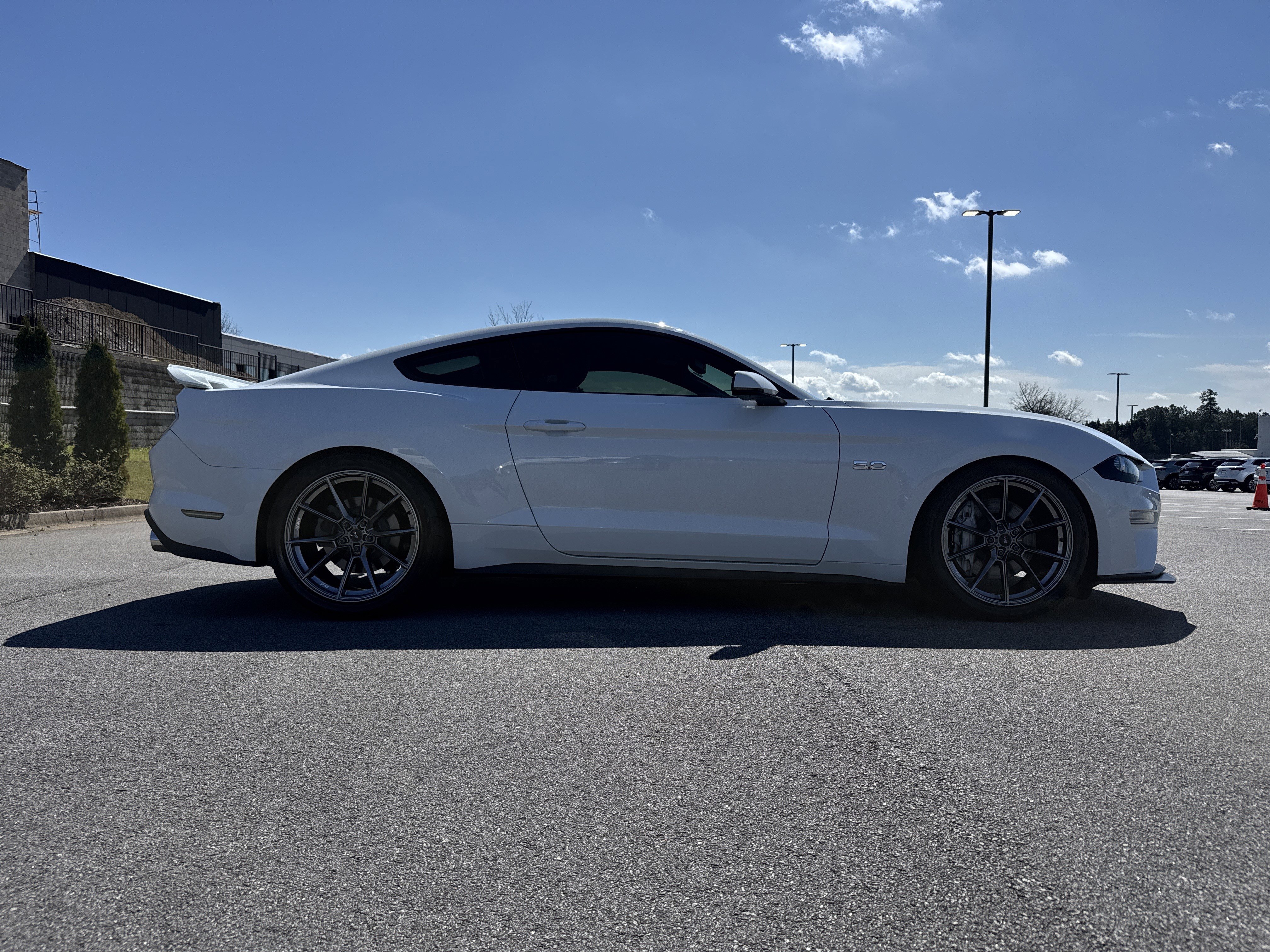 Used 2018 Ford Mustang GT Premium image 11