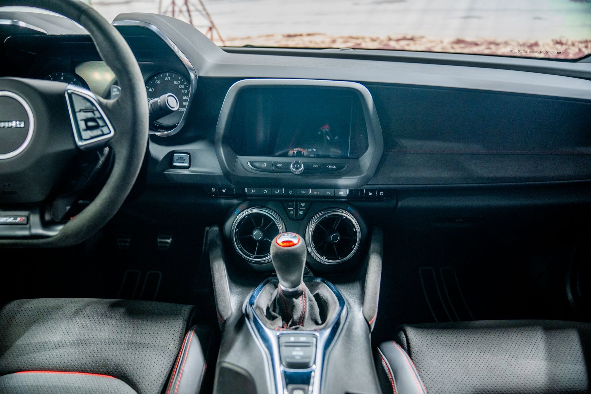Used 2022 Chevrolet Camaro ZL1 RWD image 10