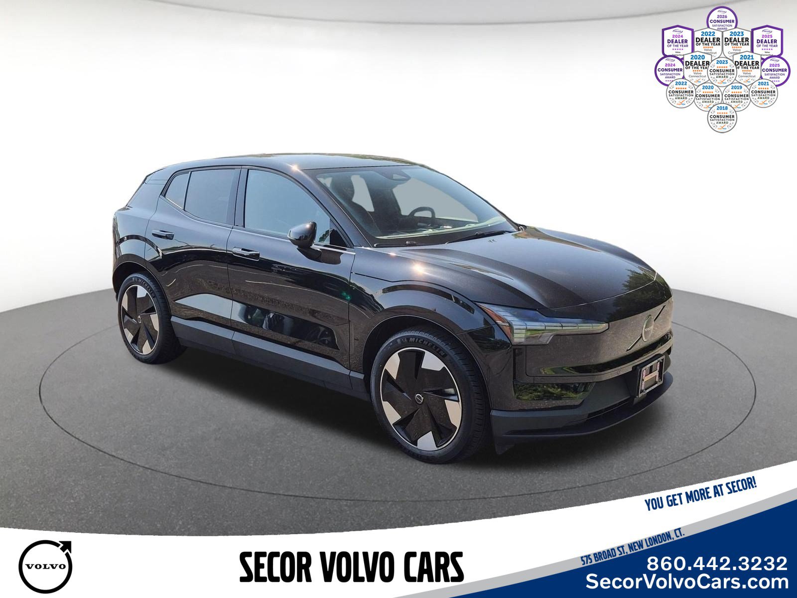 Used 2025 Volvo EX30 Plus w/ Protection Package Premier AWD/4WD image 2