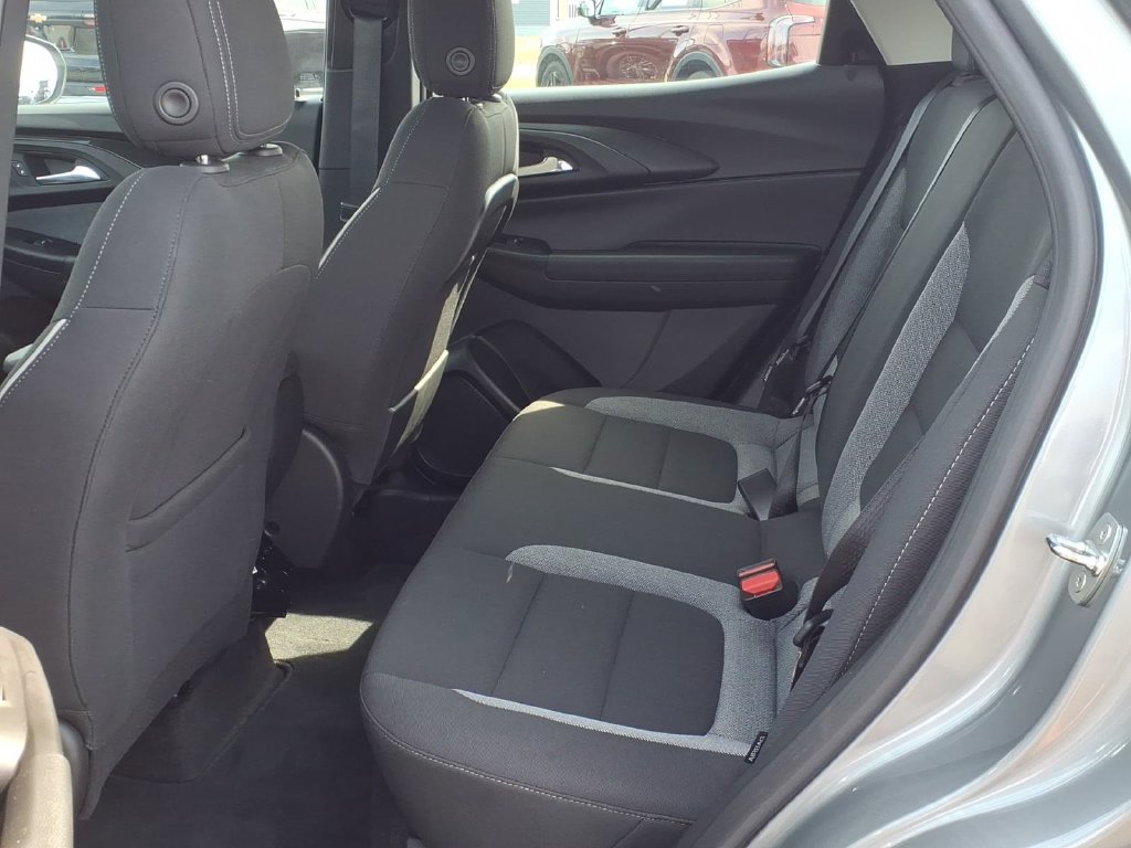 Used 2023 Chevrolet TrailBlazer LS FWD image 5