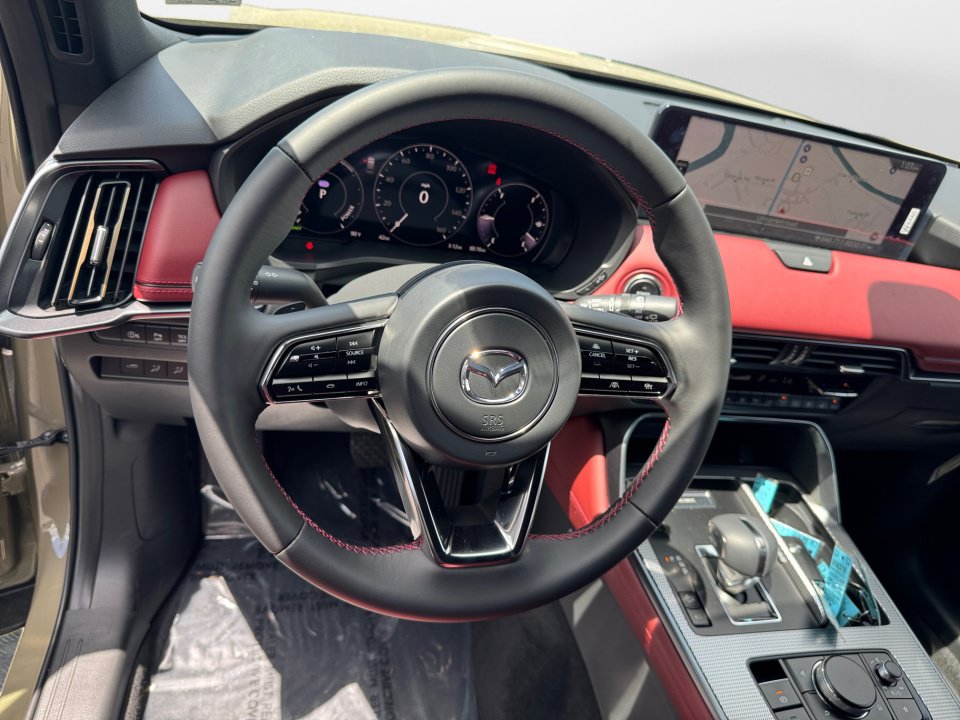 New 2025 MAZDA CX-70 Plug-In Hybrid w/ Premium Plus AWD/4WD image 10