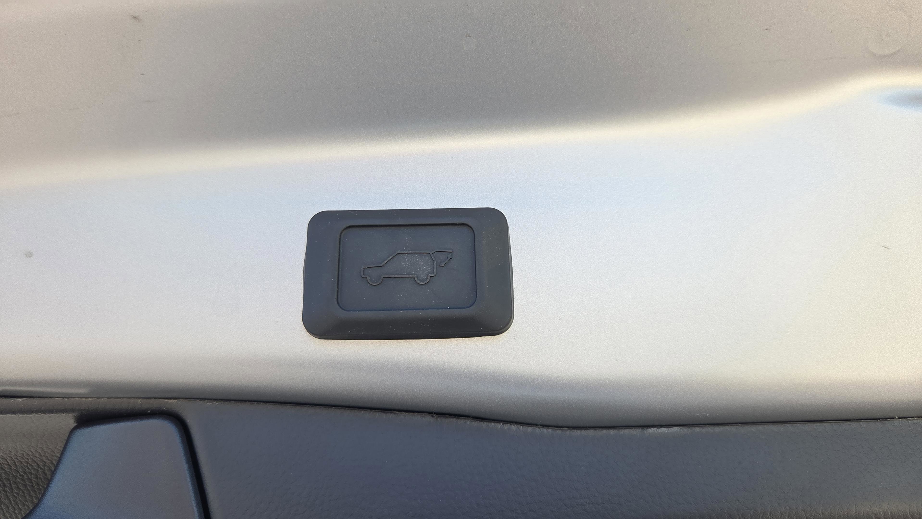 Certified 2025 Toyota RAV4 XLE Premium image 10